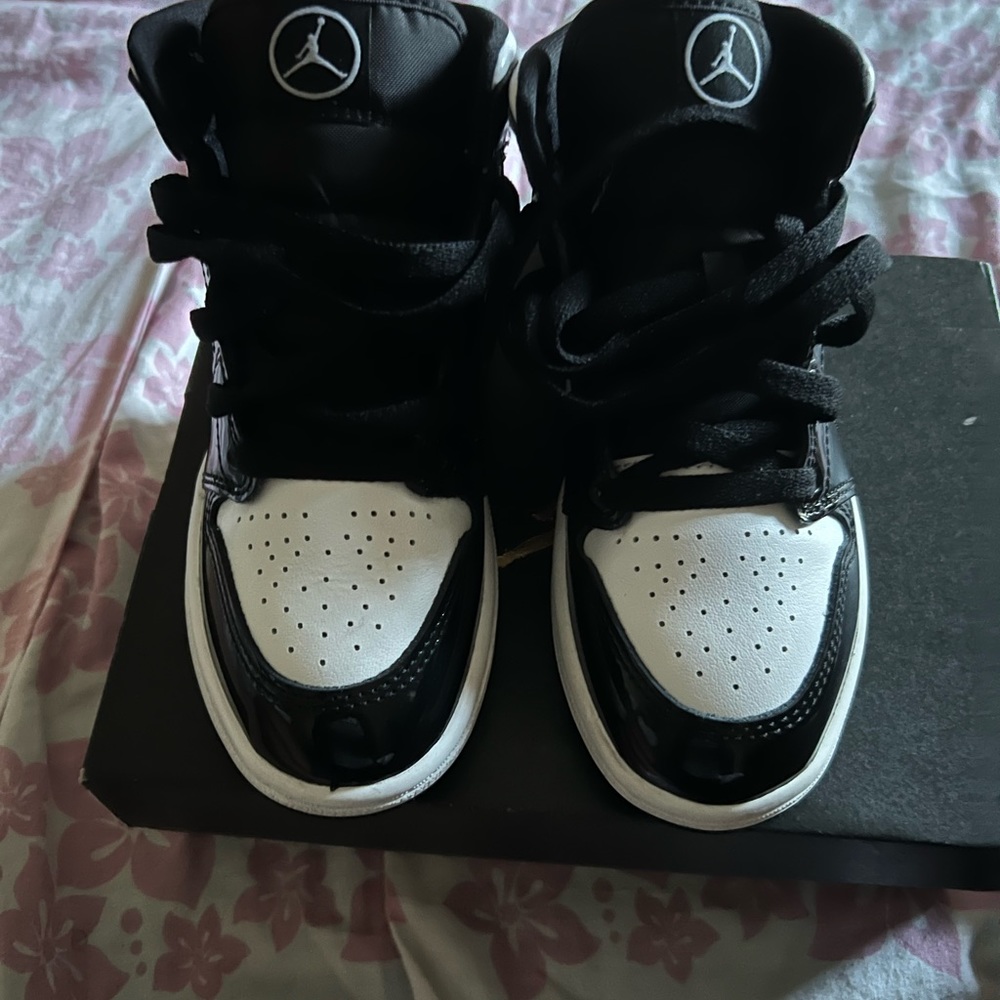 Jordan 1 Mid SE ASW